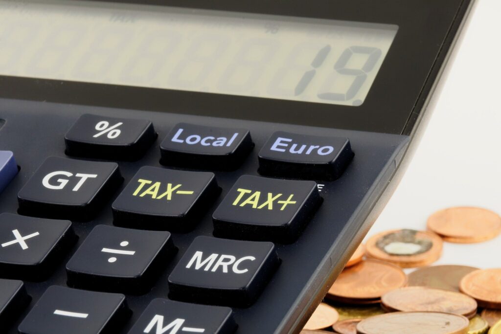 Costes e impuestos para el vendedor – Diferencia: no residente y residente