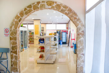 Attraktiver Supermarkt inklusive Bar mitten im Touristenzentrum, 07590 Cala Ratjada (Spanien), Einzelhandel