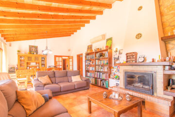 Typical Majorcan finca with 3 bedrooms and panoramic views, 07580 Capdepera (Spain), Finca