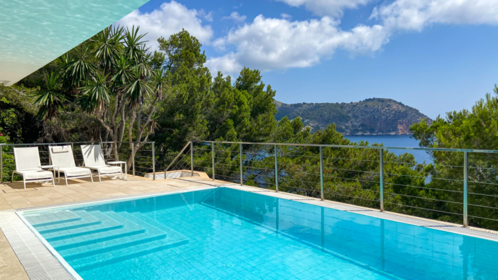 Villa con acceso directo al mar, zona de bienestar y piscina privada con vistas panorámicas., 07589 Canyamel (España), Casa unifamiliar