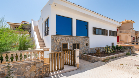 Fantástica villa cerca de la playa con maravillosas vistas panorámicas y al mar, 07459 Son Serra de Marina (España), Chalet