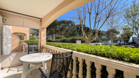 VERKAUFT: Wohnung mit 2 Schlafzimmern, Teil-Meerblick, Terrasse und Gemeinschaftspool, 07589 Canyamel (Spanien), Erdgeschosswohnung