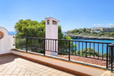 Stunning property in 1st sea line with breathtaking sea view and pool incl. ETV license - ...to the terrace