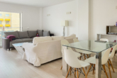 Modern and well-kept flat, close to the centre, quiet location, approx. 650 m to the beach - Living room