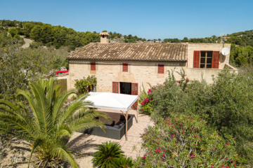 Casa de campo histórica con 4 dormitorios, piscina infinita, jardín y vistas al mar, 07509 Son Macià (España), Casa de campo