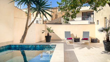 Casa de pueblo mallorquina recién renovada – piscina, azotea y licencia de alquiler vacacional para 8 plazas, 07580 Capdepera (España), Casa de pueblo