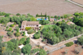 Stunning finca with 9 bedrooms, saltwater pool and holiday rental licence for 12 pers. - Finca from above
