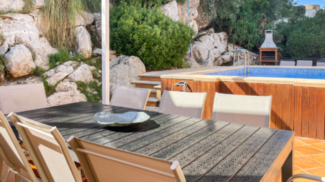 ZU VERMIETEN: Modernes Haus mit 4 Schlafzimmern, Garage und Outdoor-Pool, 07589 Font de Sa Cala (Spanien), Einfamilienhaus