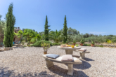 Wunderschönes gewerbliches Finca-Anwesen von ca. 30.000 m² - mit vielen Nutzungsmöglichkeiten - Weitere Sitzecke im Garten...