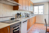 Flat with 3 bedrooms and communal pool in central location - Fitted kitchen