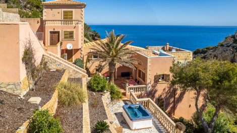 Exklusive Villa mit atemberaubendem Meerblick, 07590 Cala Ratjada (Spanien), Einfamilienhaus