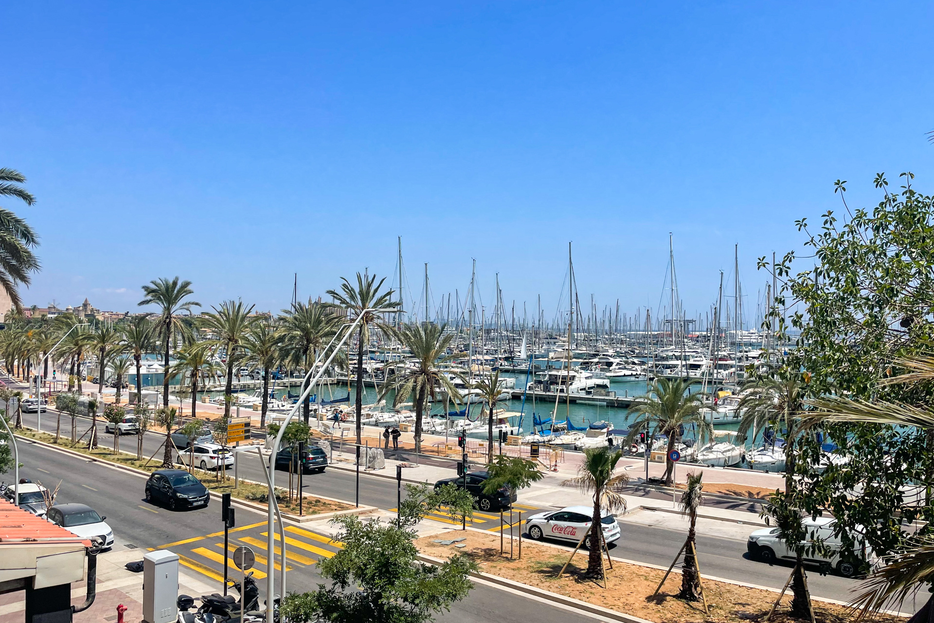 Stylishly renovated 3-room apartment with balcony and harbor view in a prime location of Palma., 07014 Palma (Spain), Upper floor flat