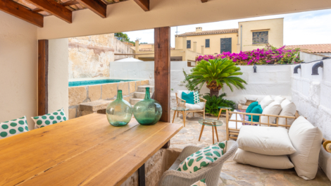 Village House Apartment for Design Enthusiasts with Pool and Patio, 07580 Capdepera (Spain), Ground floor flat
