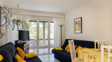 RESERVADO: ¡Piso de vacaciones en un lugar tranquilo cerca de la playa con vistas a la naturaleza!, 07589 Font de Sa Cala (España), Piso en planta