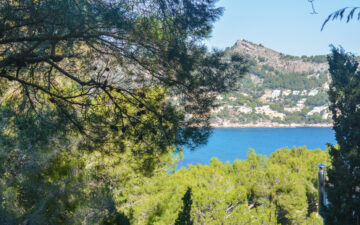 Maravilloso solar en laderas de una colina con paisaje y vista parcial al mar- ¡objeto de inversión!, 07580 Canyamel (España), Solar residencial