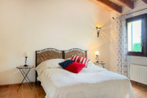 Perfekte Finca für eine große oder mehrere Familien: Traumhafter Meerblick und mediterranes Flair - Schlafzimmer