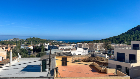 Central, modernised flat with 3 bedrooms, 2 bathrooms and distant sea views, 07580 Capdepera (Spain), Apartment