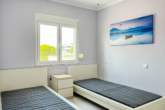 Flat with partial sea view and green surroundings near the harbour - Bedroom 2