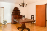 Traditional Mallorcan coziness: Townhouse to renovate with partial sea views. - Dining room with passage...