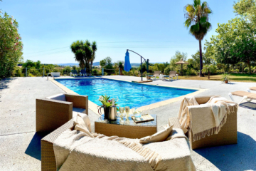Casa de campo exclusiva y técnicamente muy moderna con piscina en el centro de la isla, 07510 Sineu (España), Casa de campo