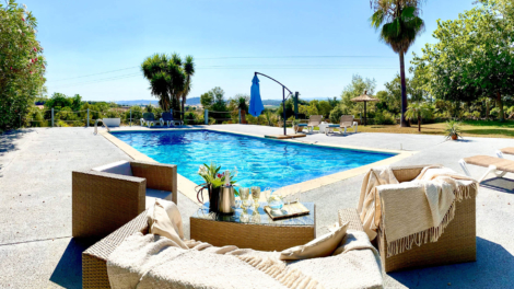 Casa de campo exclusiva y técnicamente muy moderna con piscina en el centro de la isla, 07510 Sineu (España), Casa de campo