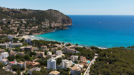 Only 150 m from the sea – Apartment on the 2nd floor with 2 bedrooms, balcony and outdoor parking space, 07589  Canyamel (Spain), Upper floor flat