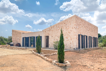 Modern new build finca with 5 bedrooms, pool, garden and far-reaching views of nature, 07210 Algaida (Spain), Finca